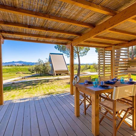 Отель Glamping Gli Etruschi Пьомбино Экстерьер фото