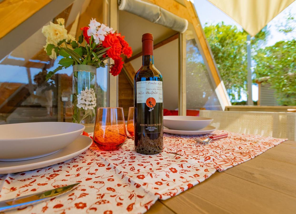 Отель Glamping Gli Etruschi Пьомбино Экстерьер фото