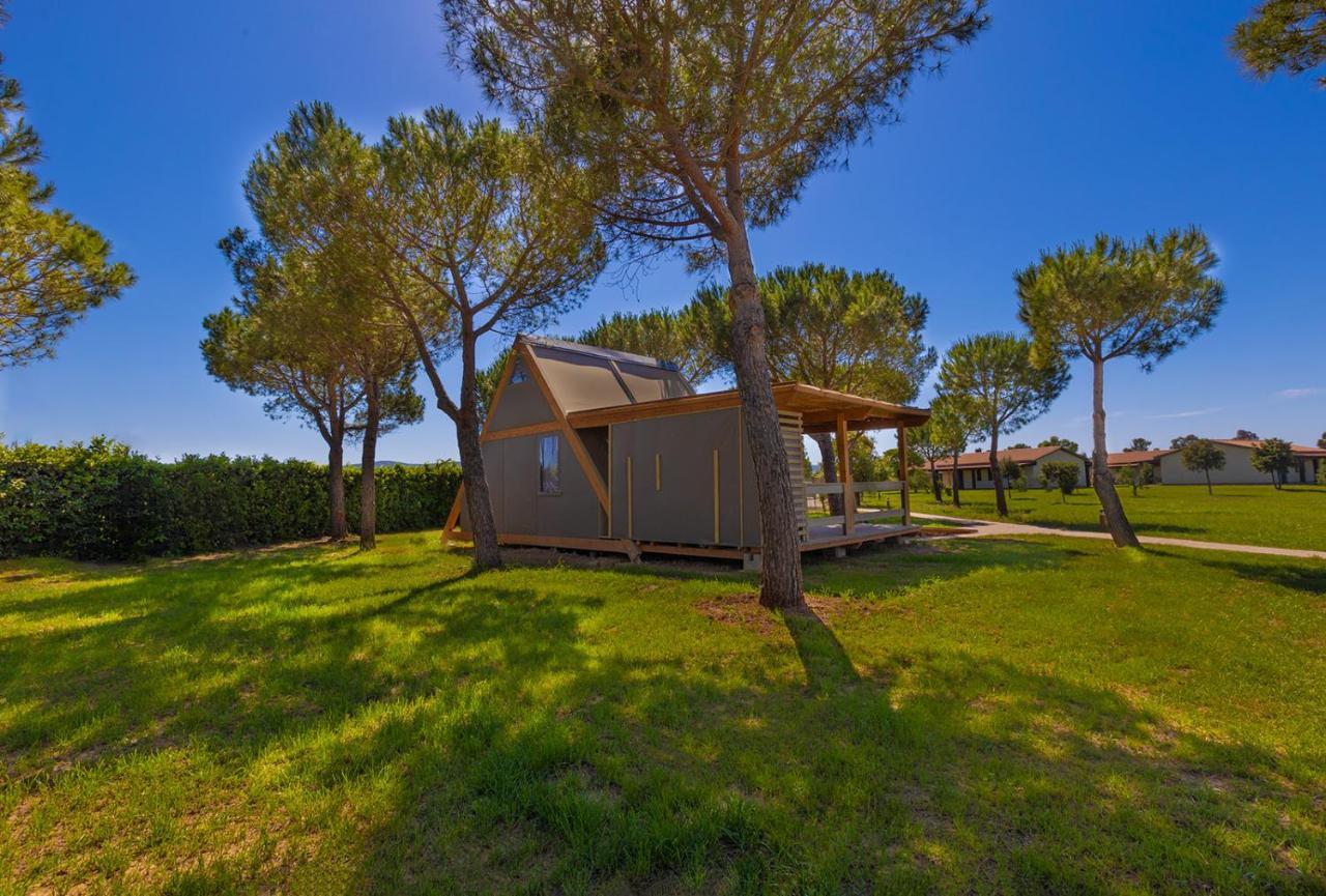 Отель Glamping Gli Etruschi Пьомбино Экстерьер фото