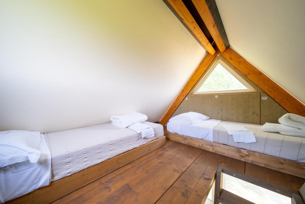 Отель Glamping Gli Etruschi Пьомбино Экстерьер фото