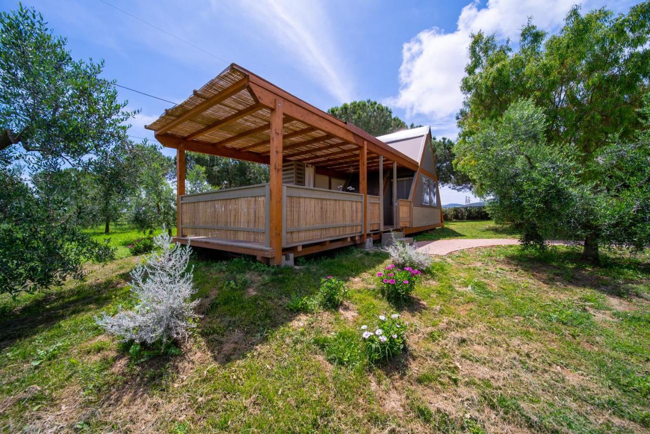 Отель Glamping Gli Etruschi Пьомбино Экстерьер фото