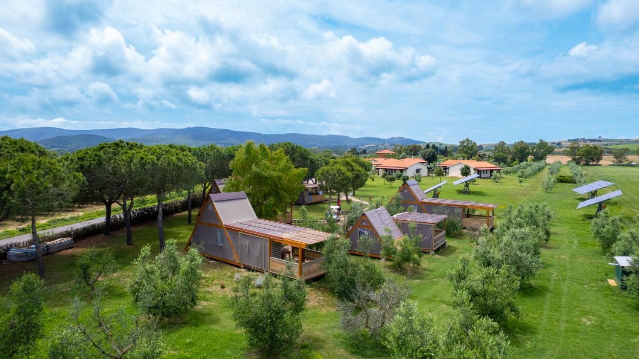 Отель Glamping Gli Etruschi Пьомбино Экстерьер фото